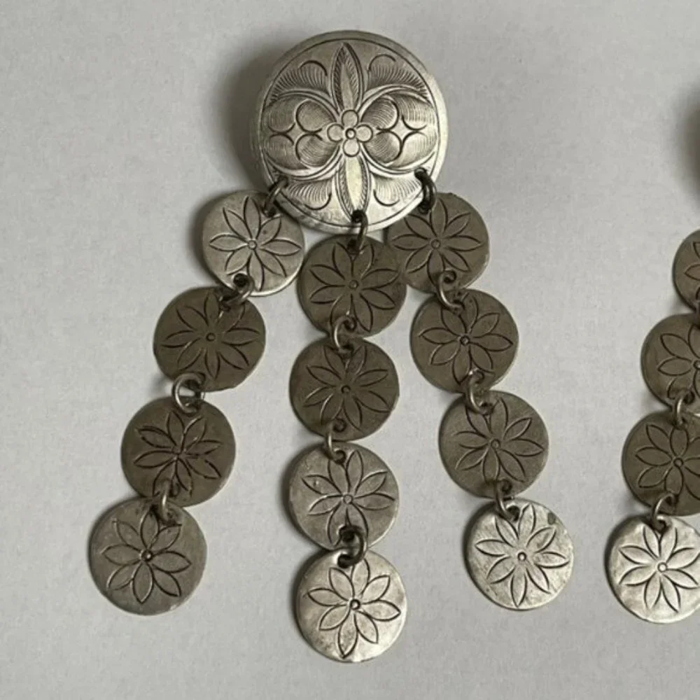 Silver Tone Dangling Earrings Floral Stamp CIrcles Round Layered Festival Casual